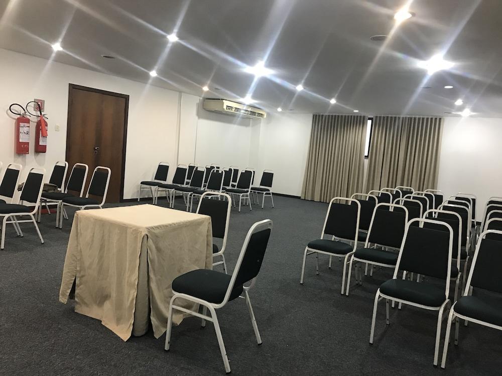 Camacari Plaza Hotel Екстериор снимка